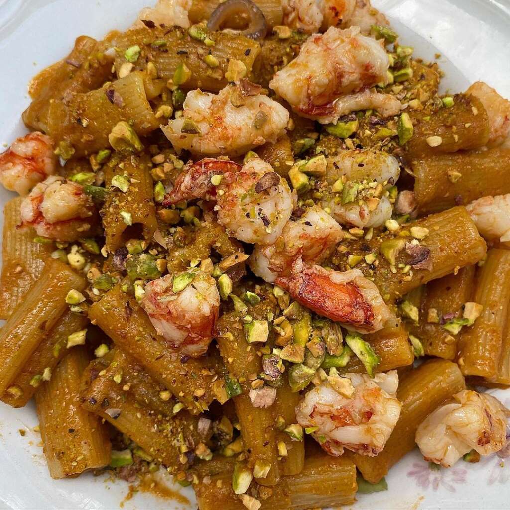 Rigacuori in bisque di gamberi con pistacchi e gamberi Sano buono e